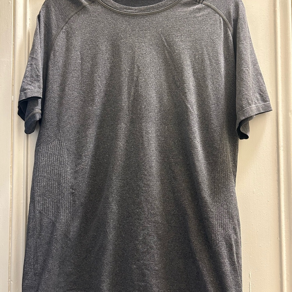 Men's Lululemon Gray Tech Shirt
